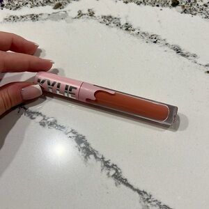 Kylie Cosmetics Lipstick - Soft Peach